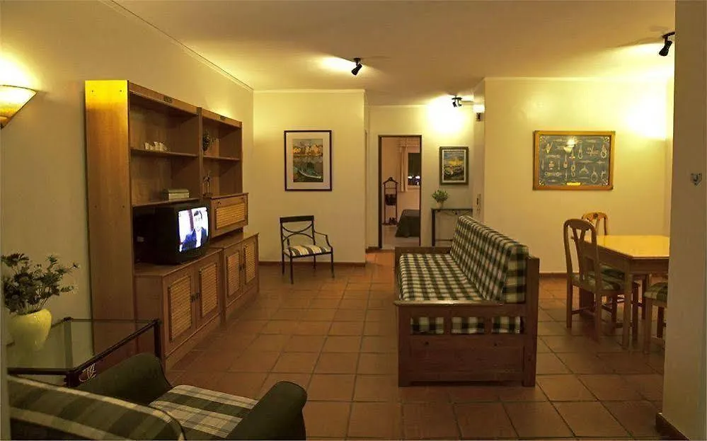 Marina Vilamoura Apartment 0*,  葡萄牙